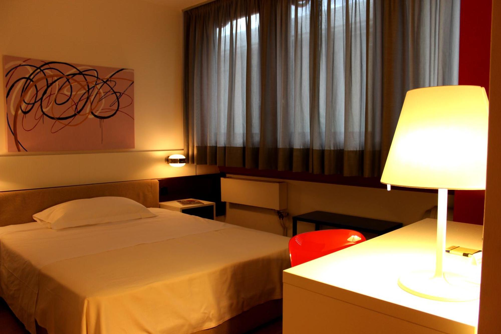 Hotel Garni Centro К'яссо Екстер'єр фото